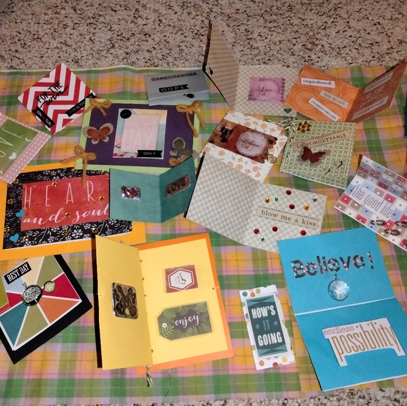 Assorted Cards - Picture 3 of 4